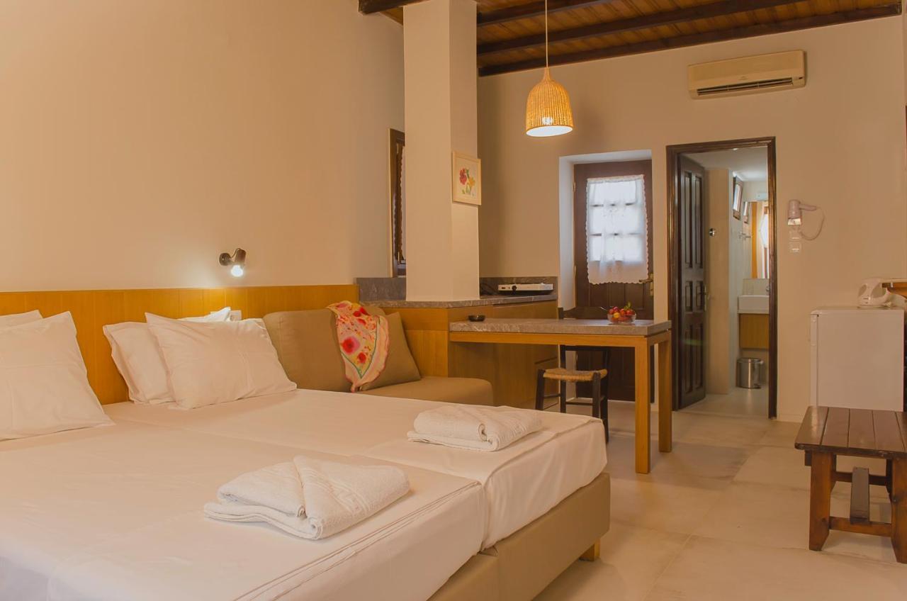 Kalypso Studios & Rooms ปาไลโอโกรา ภายนอก รูปภาพ