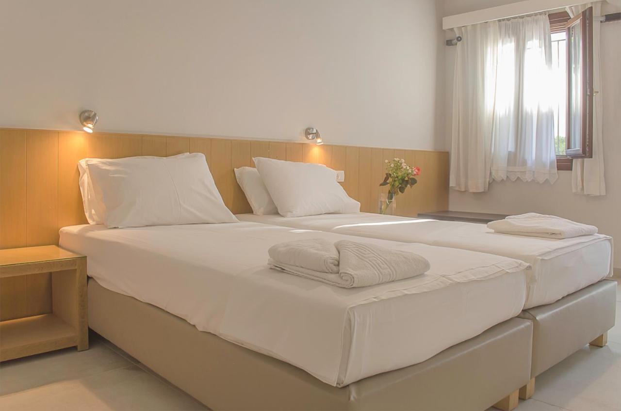 Kalypso Studios & Rooms ปาไลโอโกรา ภายนอก รูปภาพ
